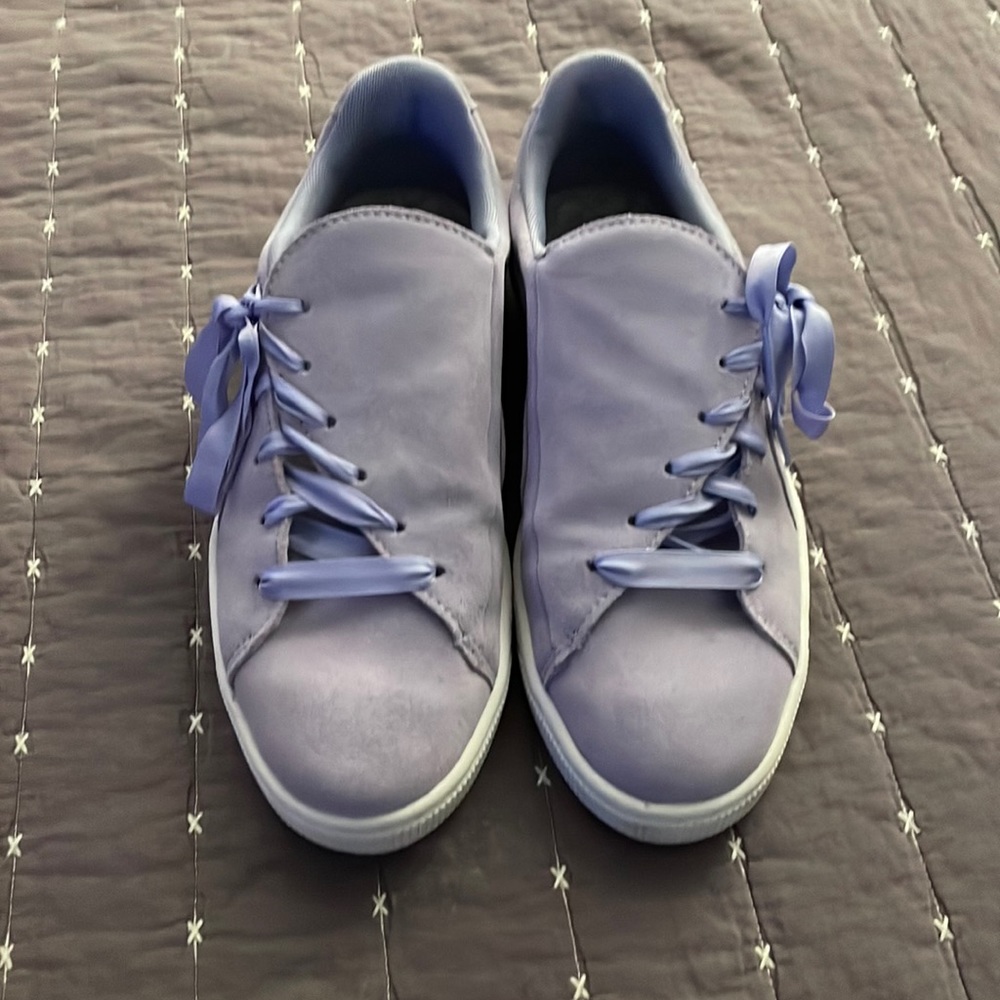 Lavender Suede Puma Sneakers. Womens size 8.5